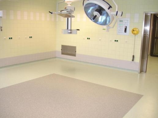 Sanierung ev. Krankenhaus Goettingen, Neubau incl. OP-Bereich. Belag Kautschuk 3,5 mm, PVC, Amtico. Ableitfähig verlegt, TüV-geprüft